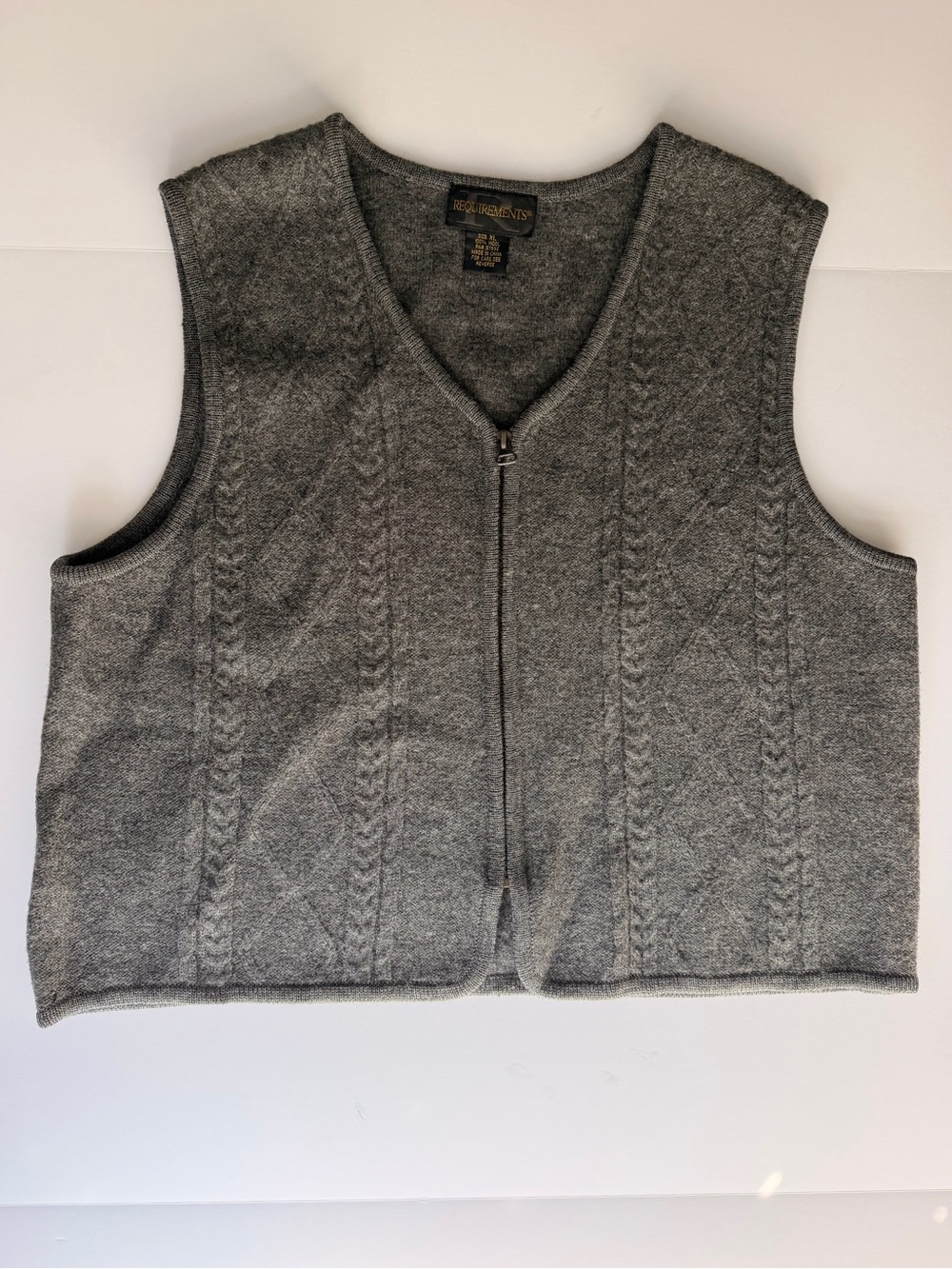 2/$40 Requirements Gray Cable Knit Zip Front 100% Wool Vest XL